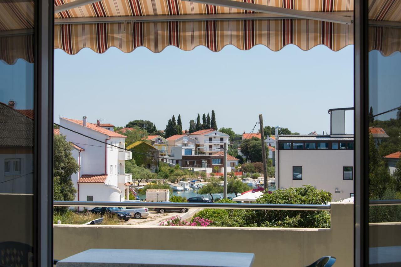 Apartments Maco Petrcane Exterior photo
